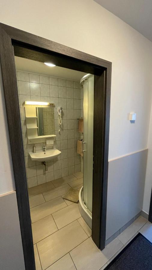 Benevia Apartments Pécs Extérieur photo